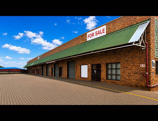 340M² RETAIL FOR SALE IN WHITE RIVER INDUSTRIAL